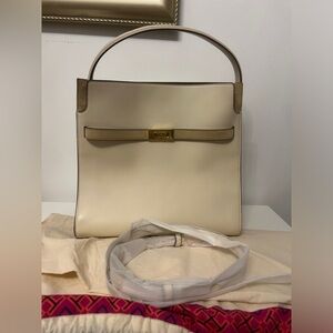 Lee Radziwill Double Bag contrasts